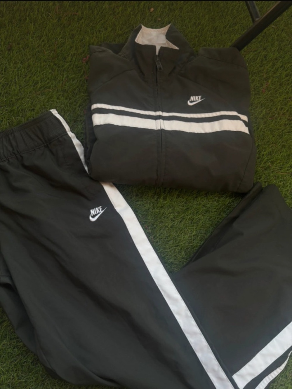 Nike Nylon Zip Front Jacket & Pant Dark Green SMALL